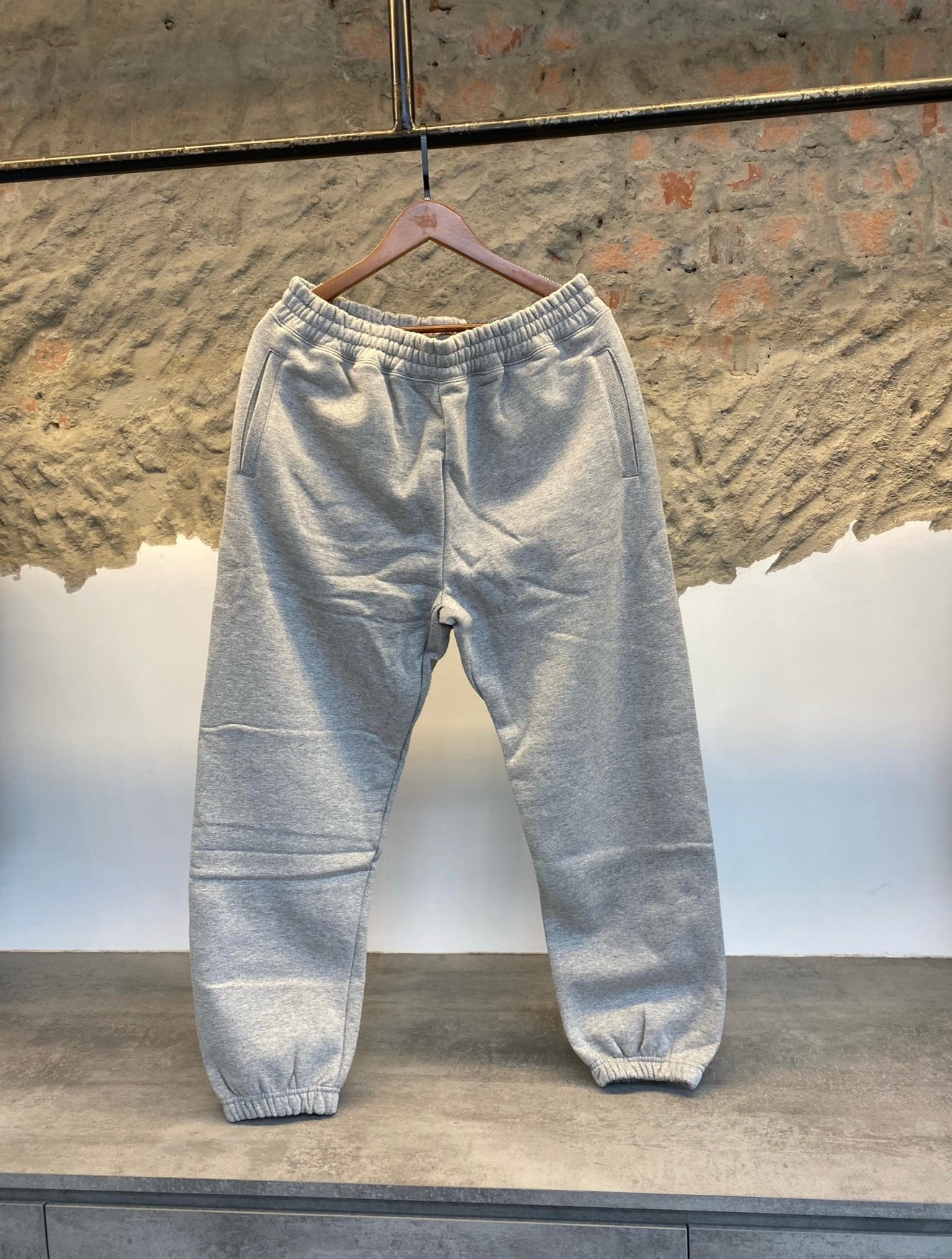 Carhartt WIP IAB Sweat Pants – Grey Heather