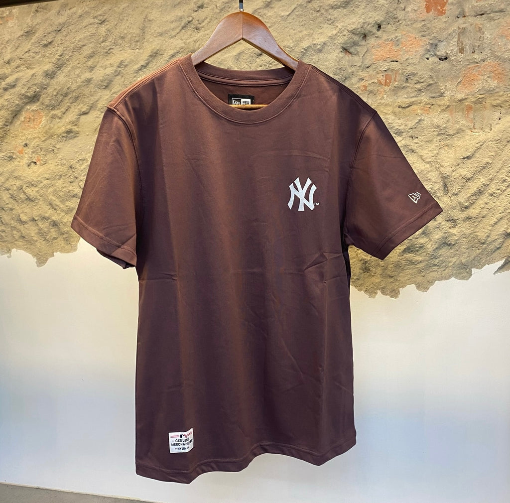 New Era NY Logo Tee – Maroon