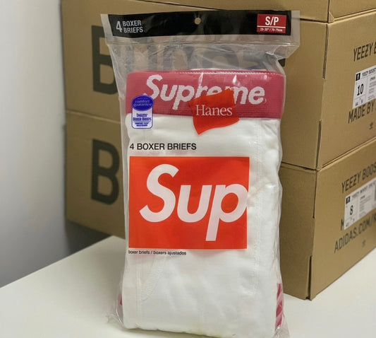 Supreme x Hanes Boxer Briefs – 4 Pack (White/Red)