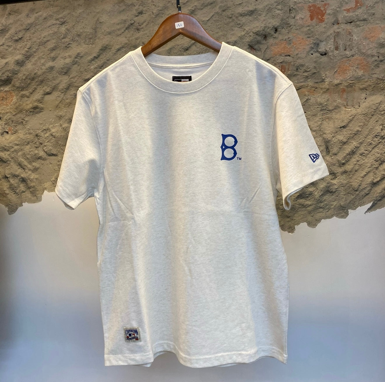 New Era Brooklyn Dodgers Heritage Tee – Coolera® Material – Off White